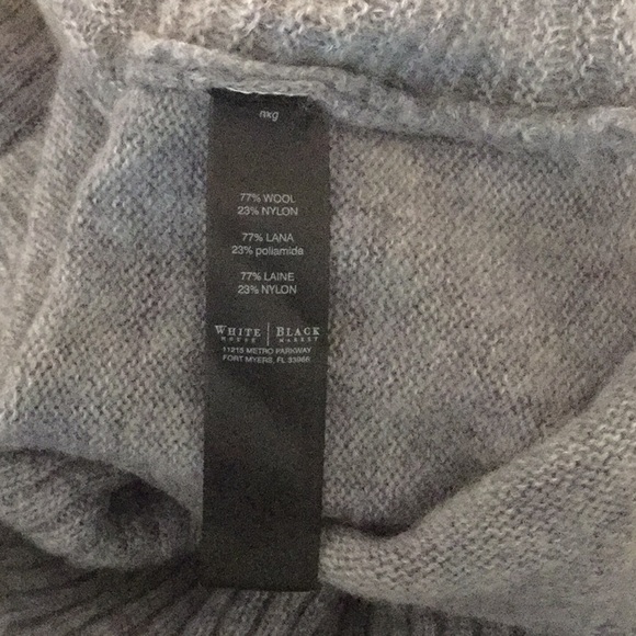 White House Black Market Turtleneck Sweater Top - Picture 4 of 5